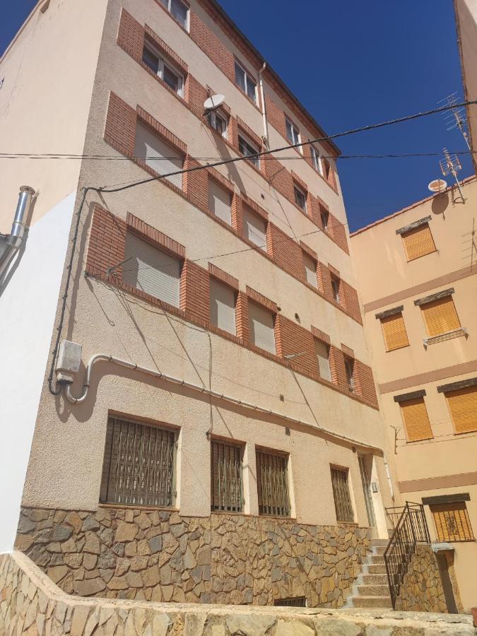 Apartamento Buen Recuerdo Camarena de la Sierra Bagian luar foto