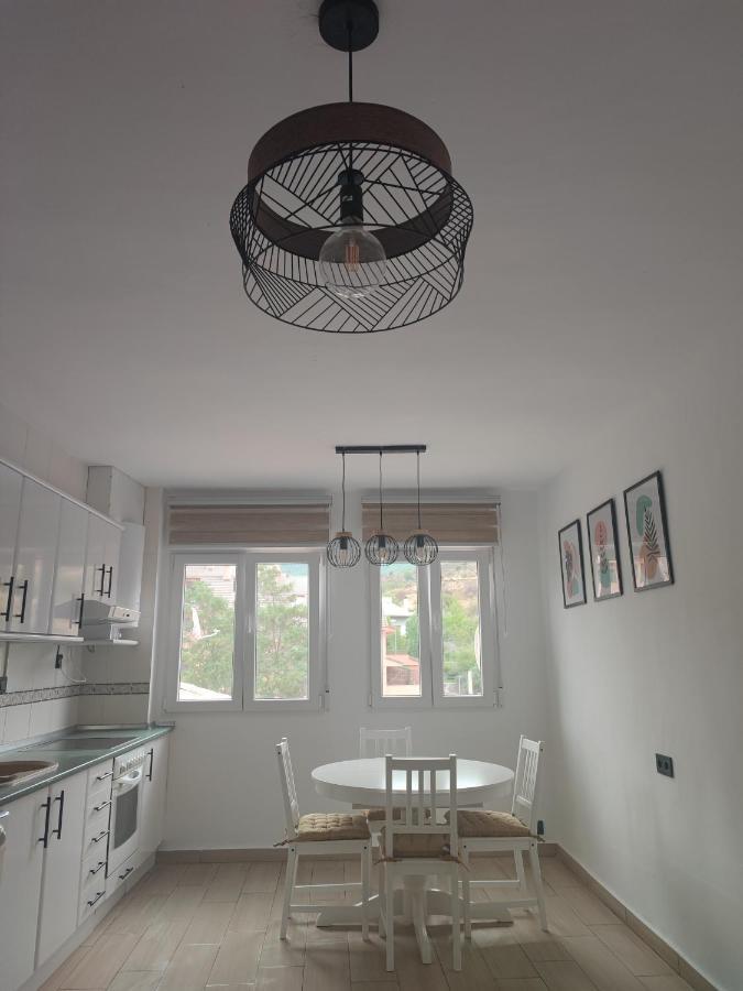 Apartamento Buen Recuerdo Camarena de la Sierra Bagian luar foto