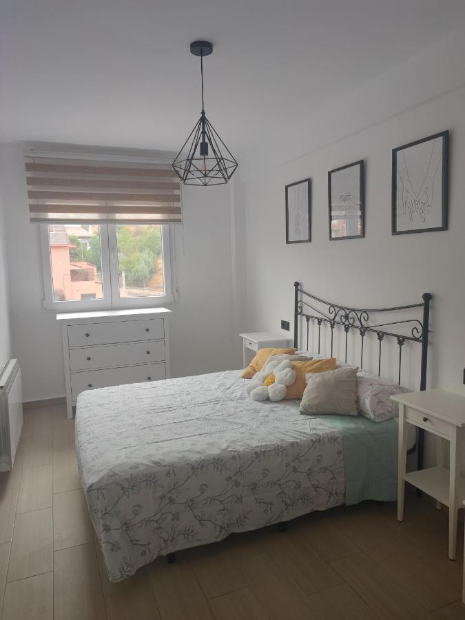 Apartamento Buen Recuerdo Camarena de la Sierra Bagian luar foto